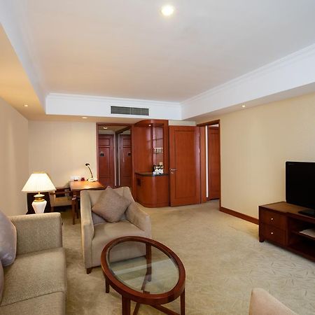 Готель Crowne Plaza Wuhu Екстер'єр фото