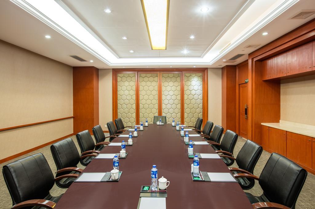 Готель Crowne Plaza Wuhu Екстер'єр фото