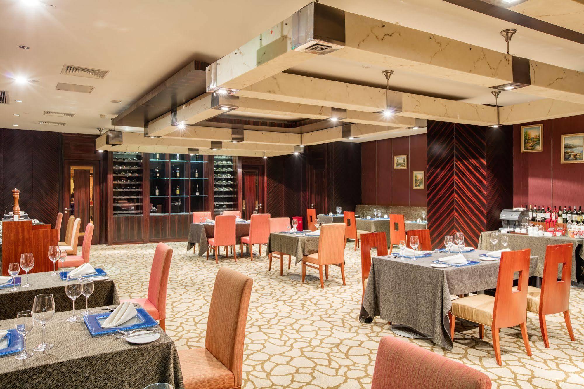 Готель Crowne Plaza Wuhu Екстер'єр фото